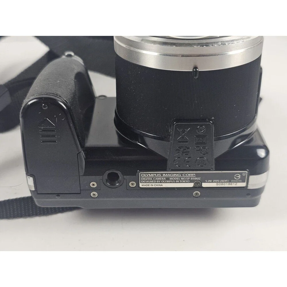 Olympus SP-810UZ 14.0MP Digital Bridge Camera 36x Optical Zoom Black